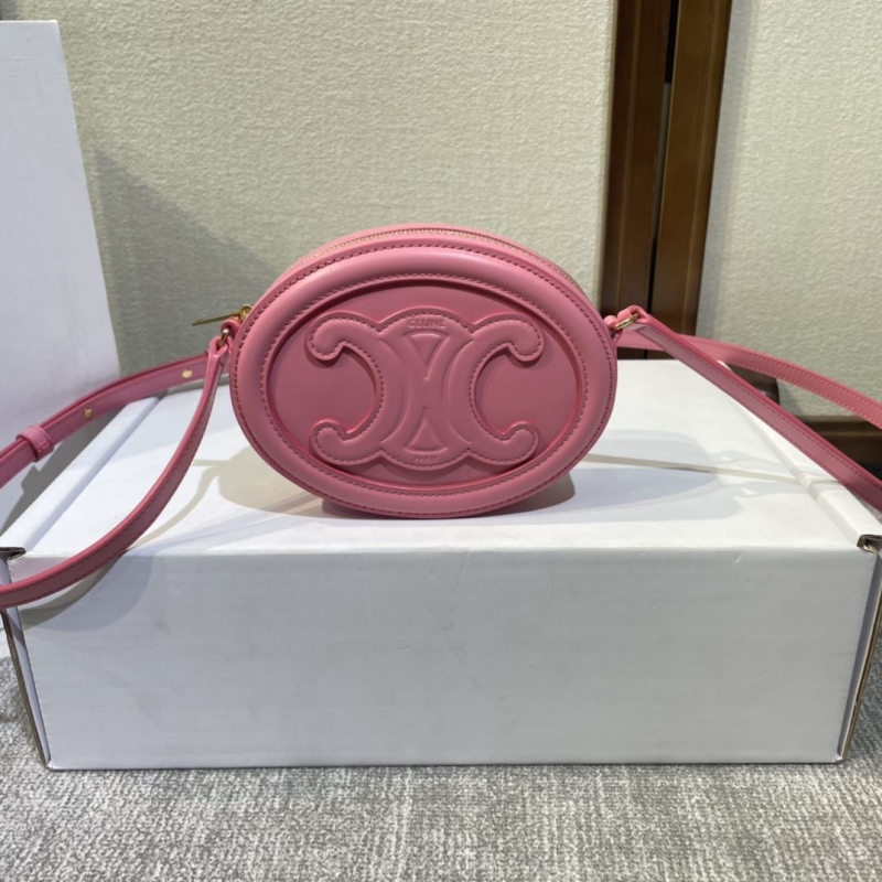 Ce1i*e triomphe bags